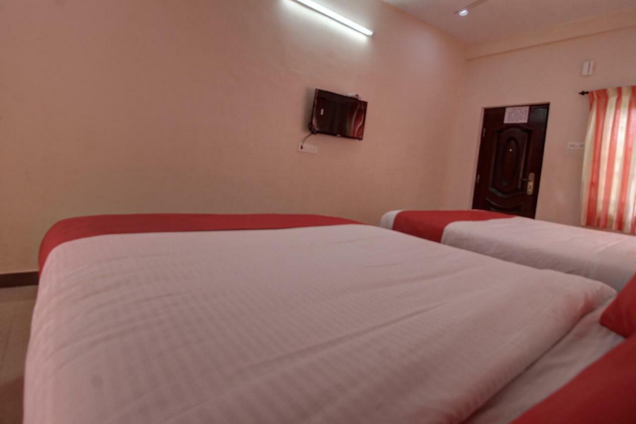 Oyo 42678 Hotel Vasantha Bhavanam Saver Coimbatore Buitenkant foto