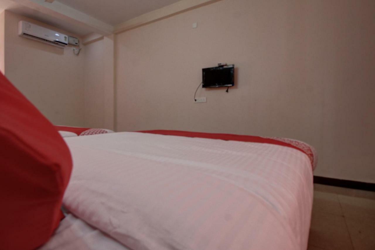 Oyo 42678 Hotel Vasantha Bhavanam Saver Coimbatore Buitenkant foto